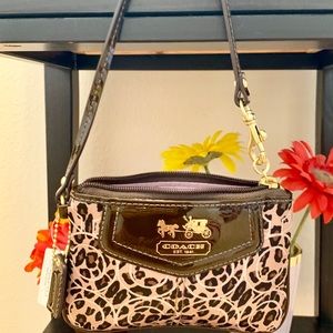 🐆NWT Coach Madison Ocelot Animal Print Wristlet🐆